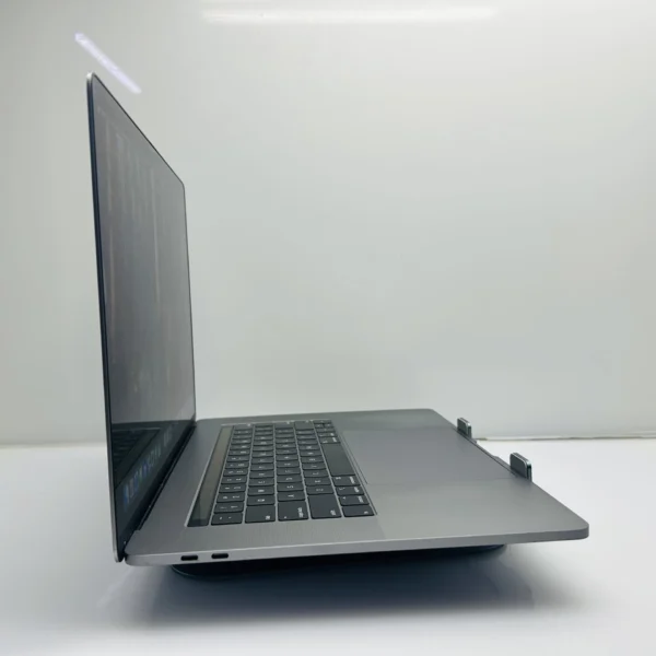 Apple Macbook Pro 15-inch 