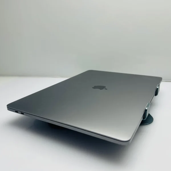 Apple Macbook Pro 15-inch 