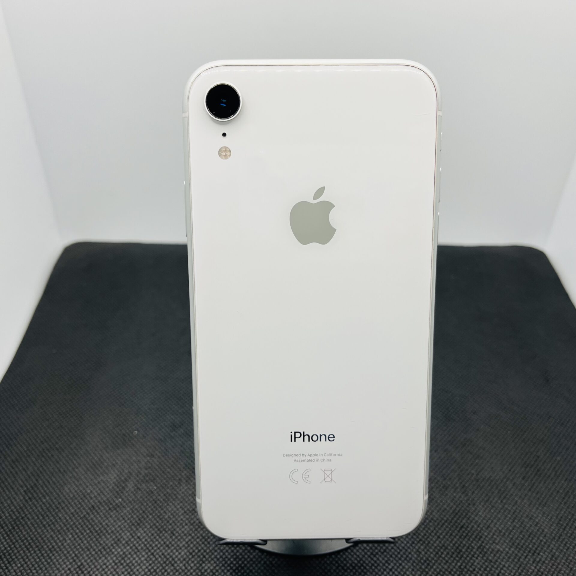 Apple iPhone XR 128GB White (Condition: Good)- Loud Speaker Not
