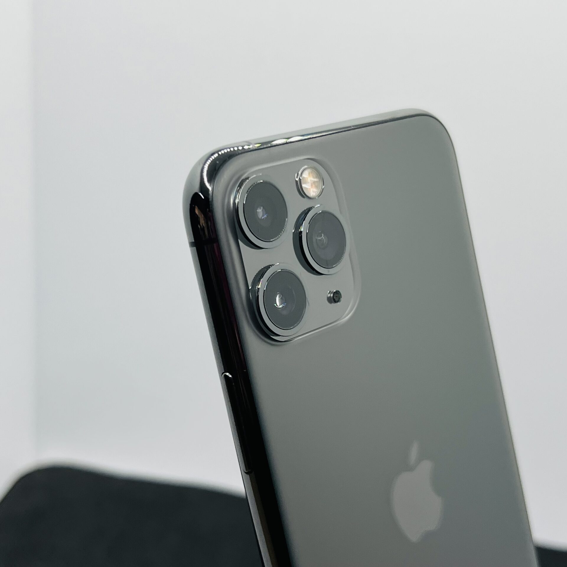 Apple iPhone 11 Pro 64GB Space Gray – (Grade B) - Image 10