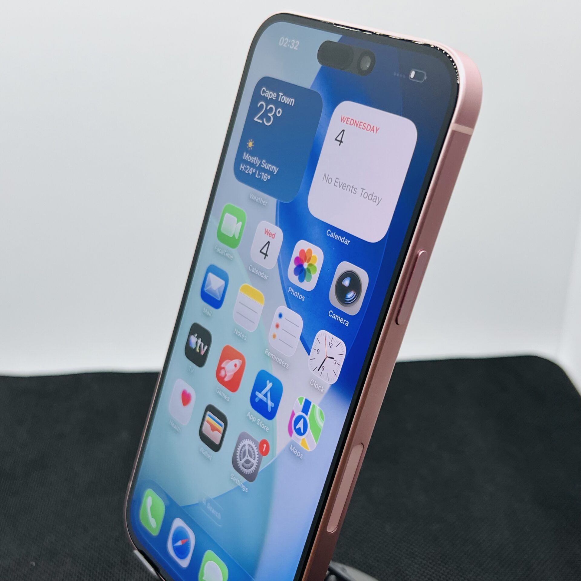 Apple iPhone 15 Plus 128GB Pink – (Grade A) | Epic Deals SA