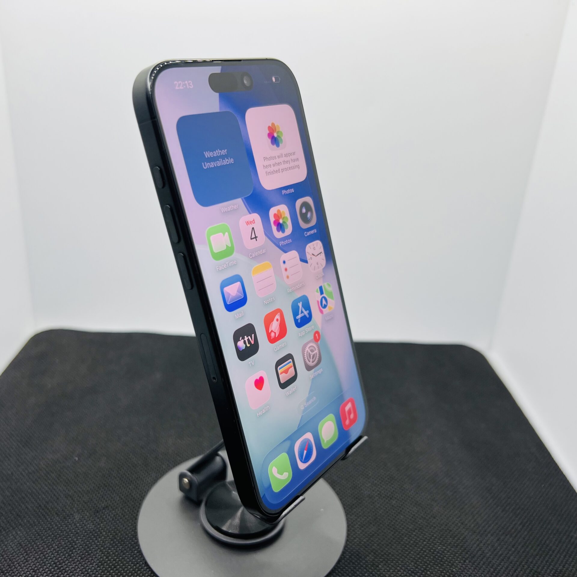 Apple iPhone 15 Pro 256GB Black Titanium – (Grade B) - Image 3