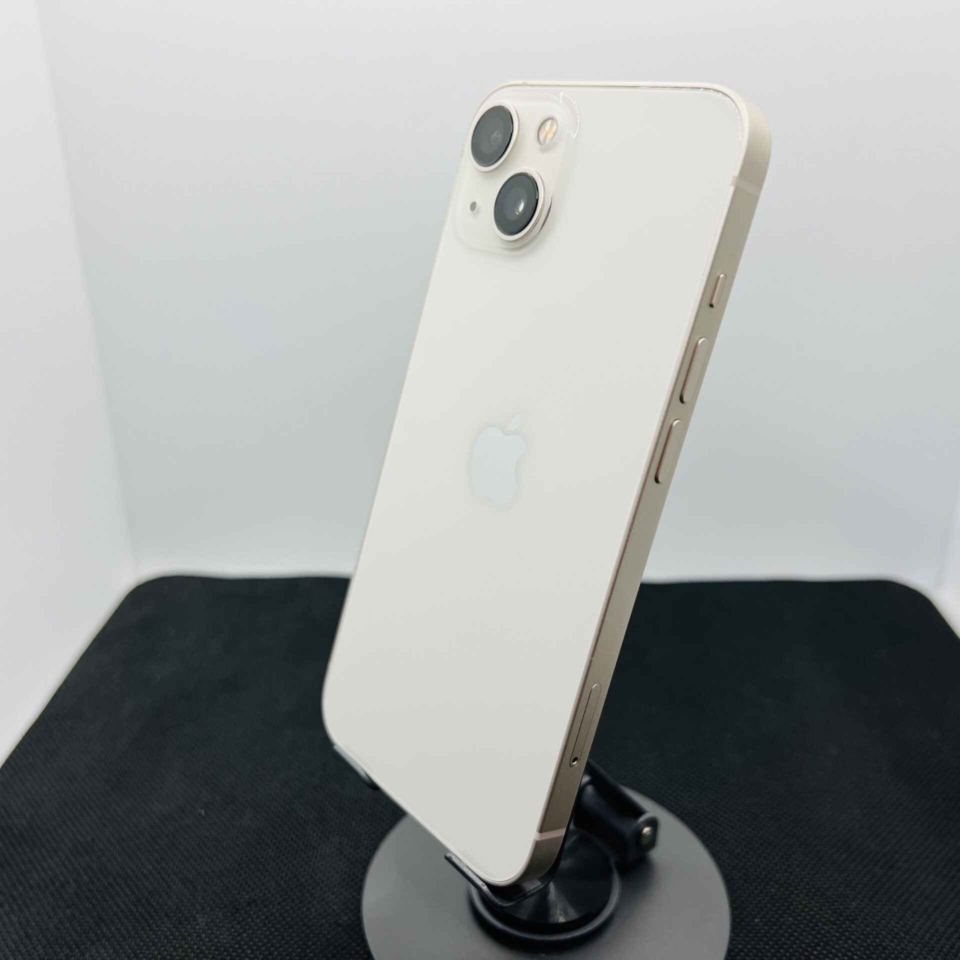 Apple iPhone 13 128GB Starlight – (Grade B) - Image 8
