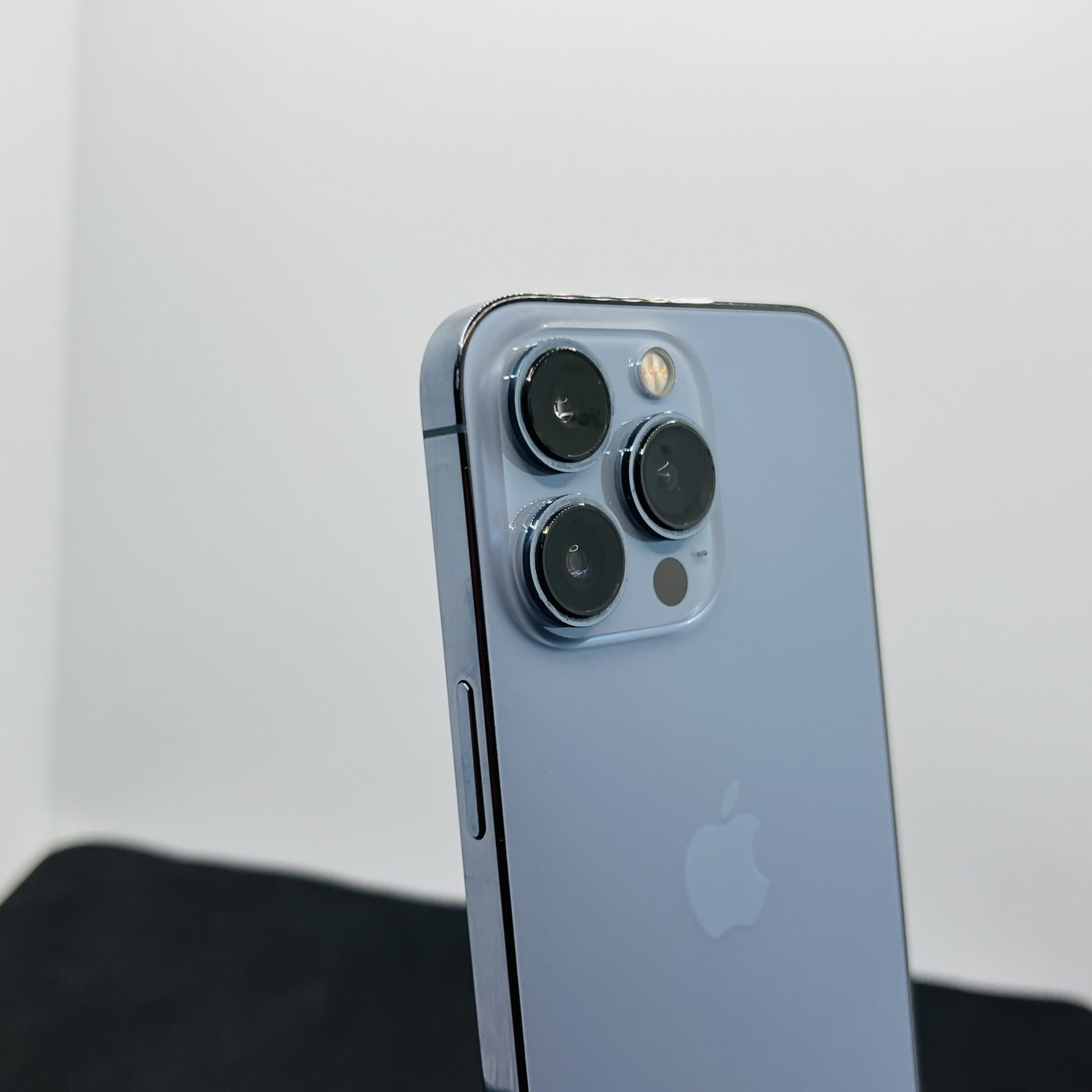 Apple iPhone 13 Pro 256GB Sierra Blue – (Grade B) | Epic Deals SA