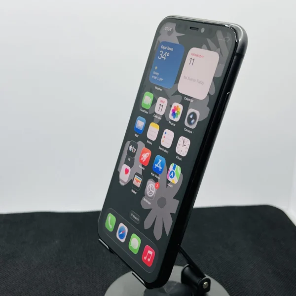 Apple iPhone 11 64GB Black (Grade B) - Minor Bright Spots | No