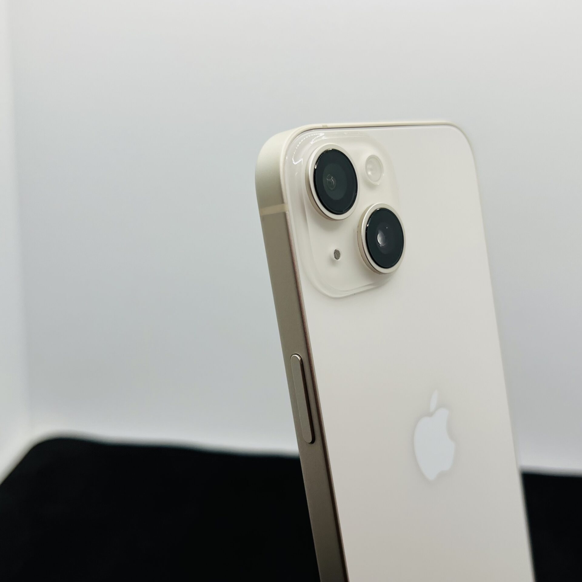 Apple iPhone 14 128GB Starlight – (Grade B) | Epic Deals SA