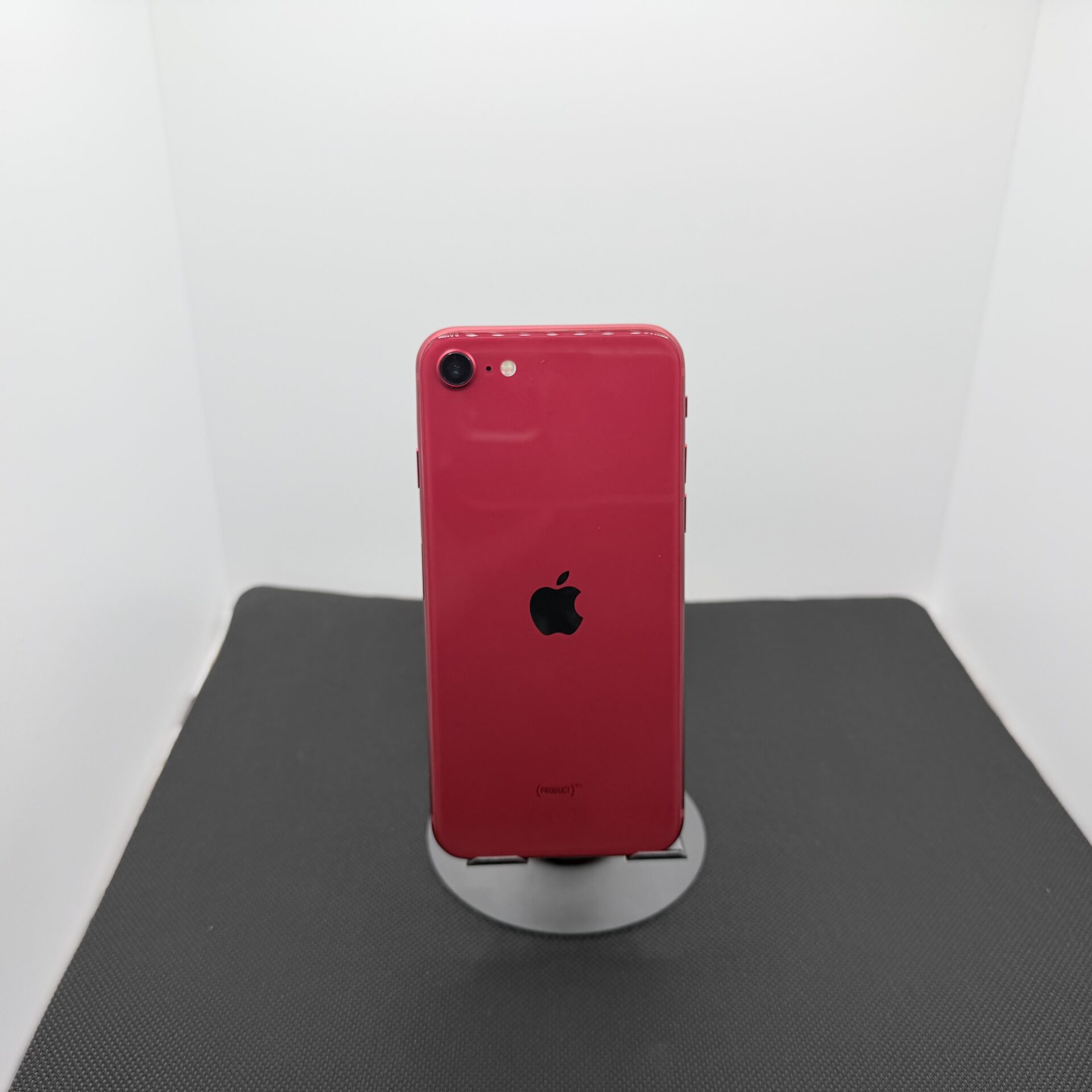 Apple iPhone SE (2020) 64GB Red – (Grade B) | Epic Deals SA