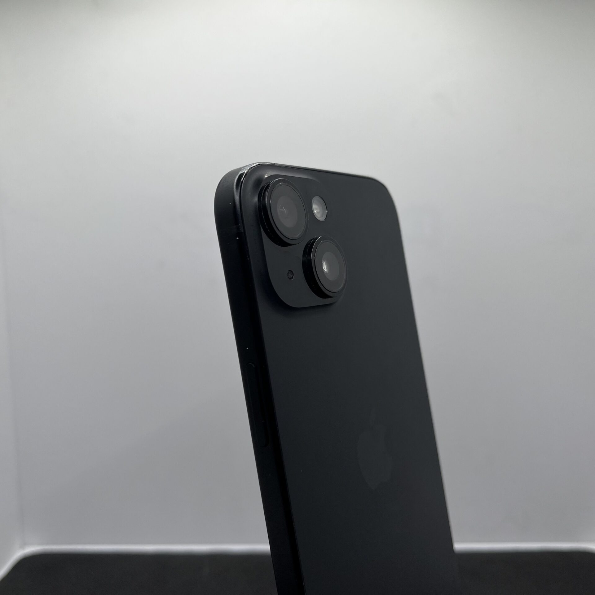 Apple iPhone 15 128GB Space Black - (Grade B) | Epic Deals SA