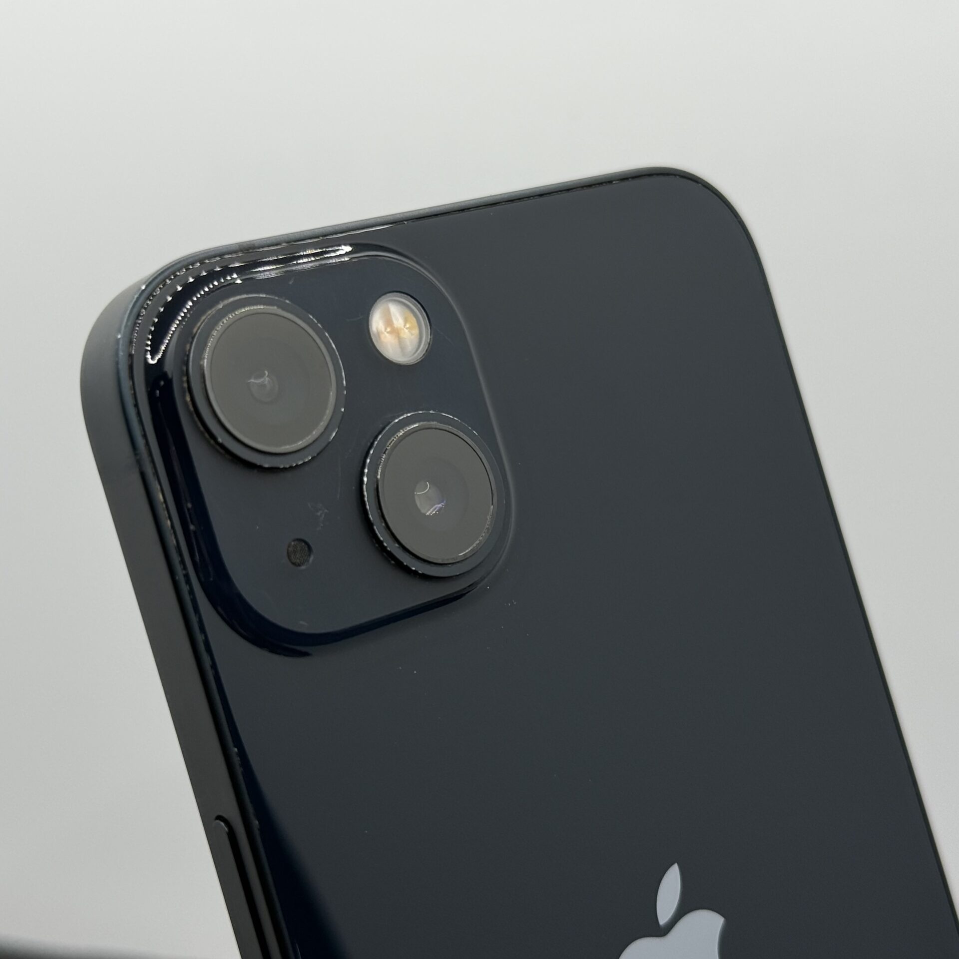 Apple iPhone 13 128GB Midnight – (Grade B) | Epic Deals SA
