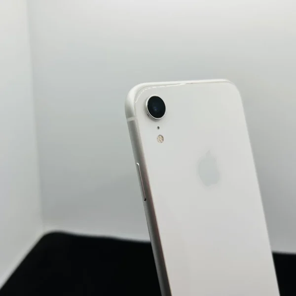 Apple iPhone XR 64GB White – (Grade B) | Epic Deals SA