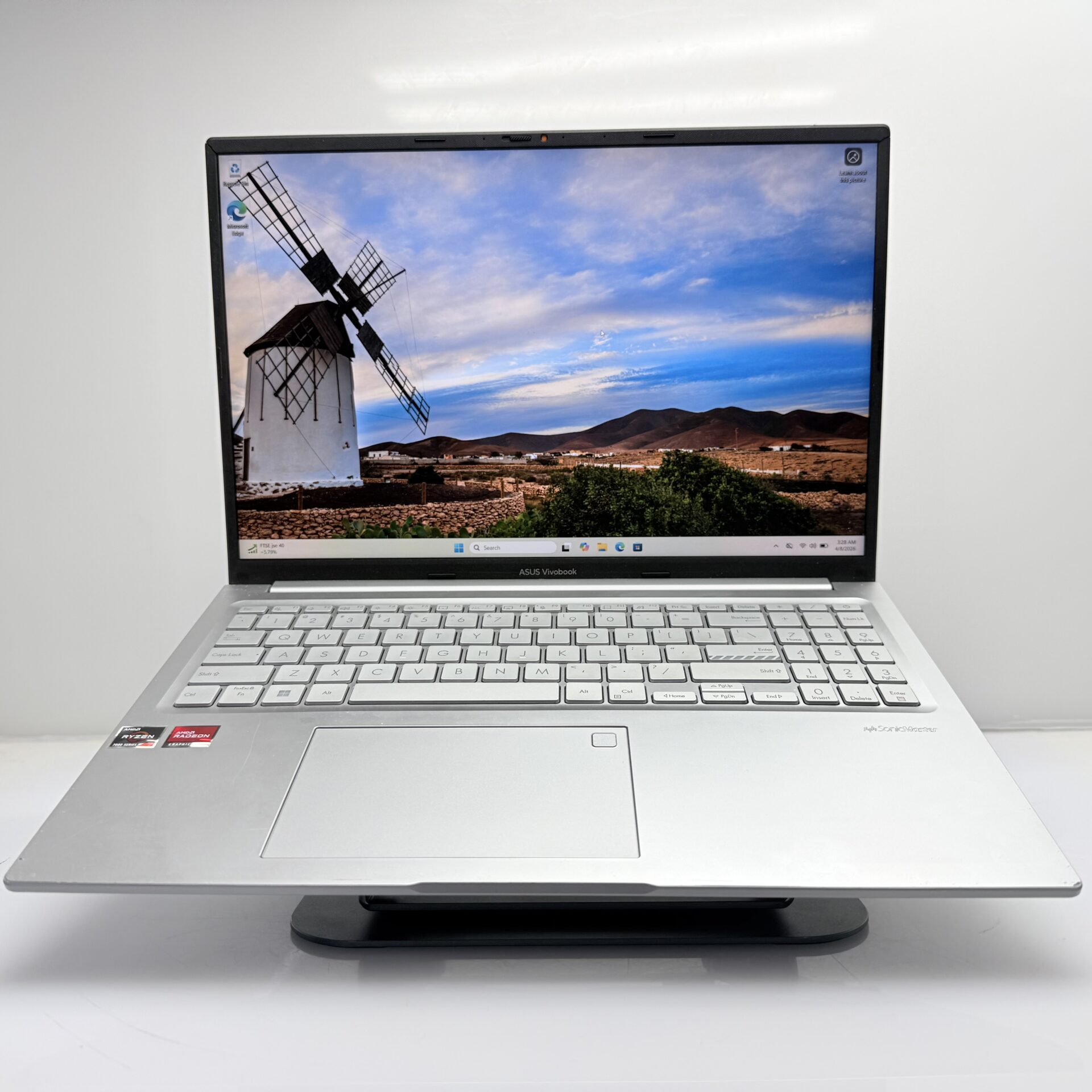 Asus VivoBook 16