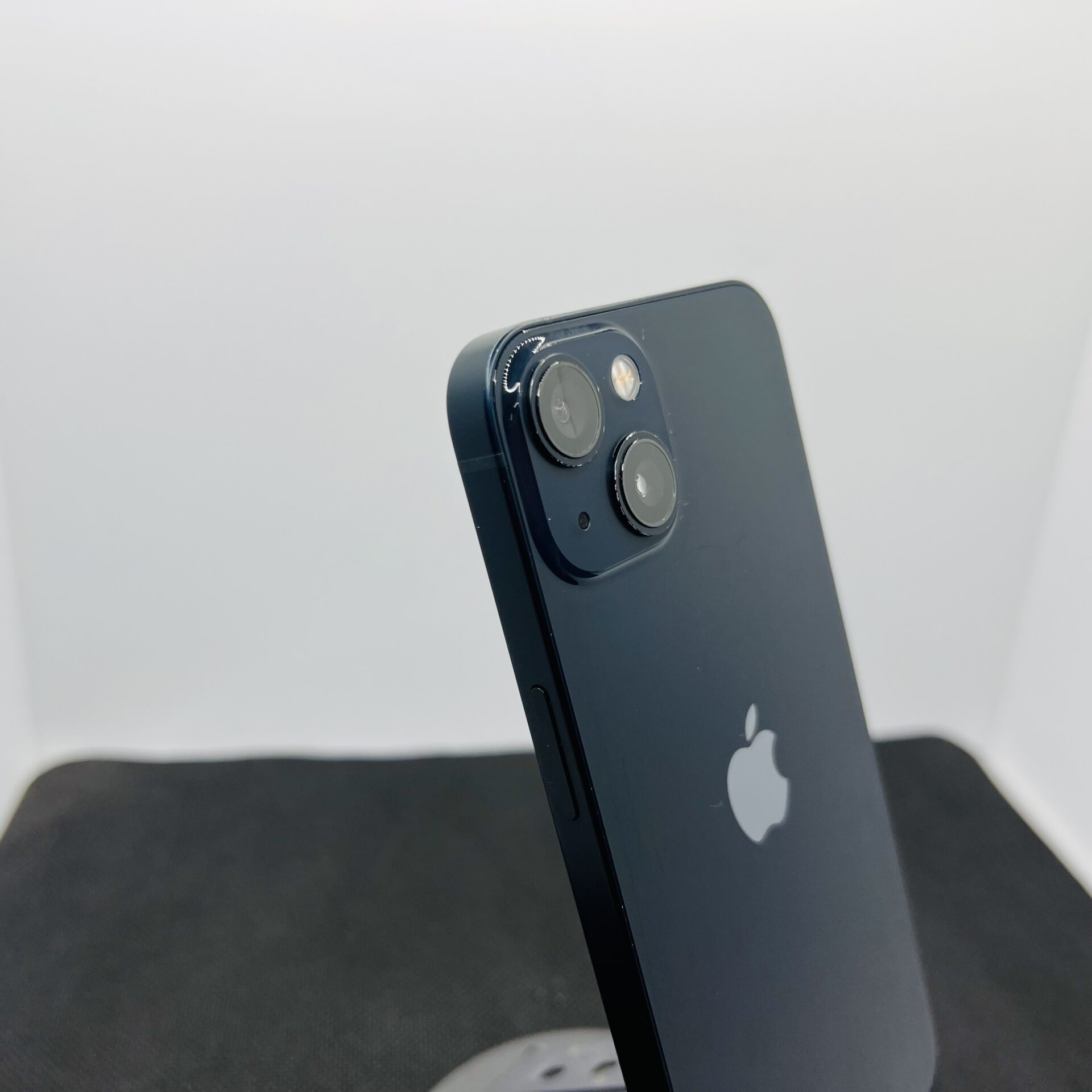 Apple iPhone 13 128GB Midnight – (Grade B) | Epic Deals SA
