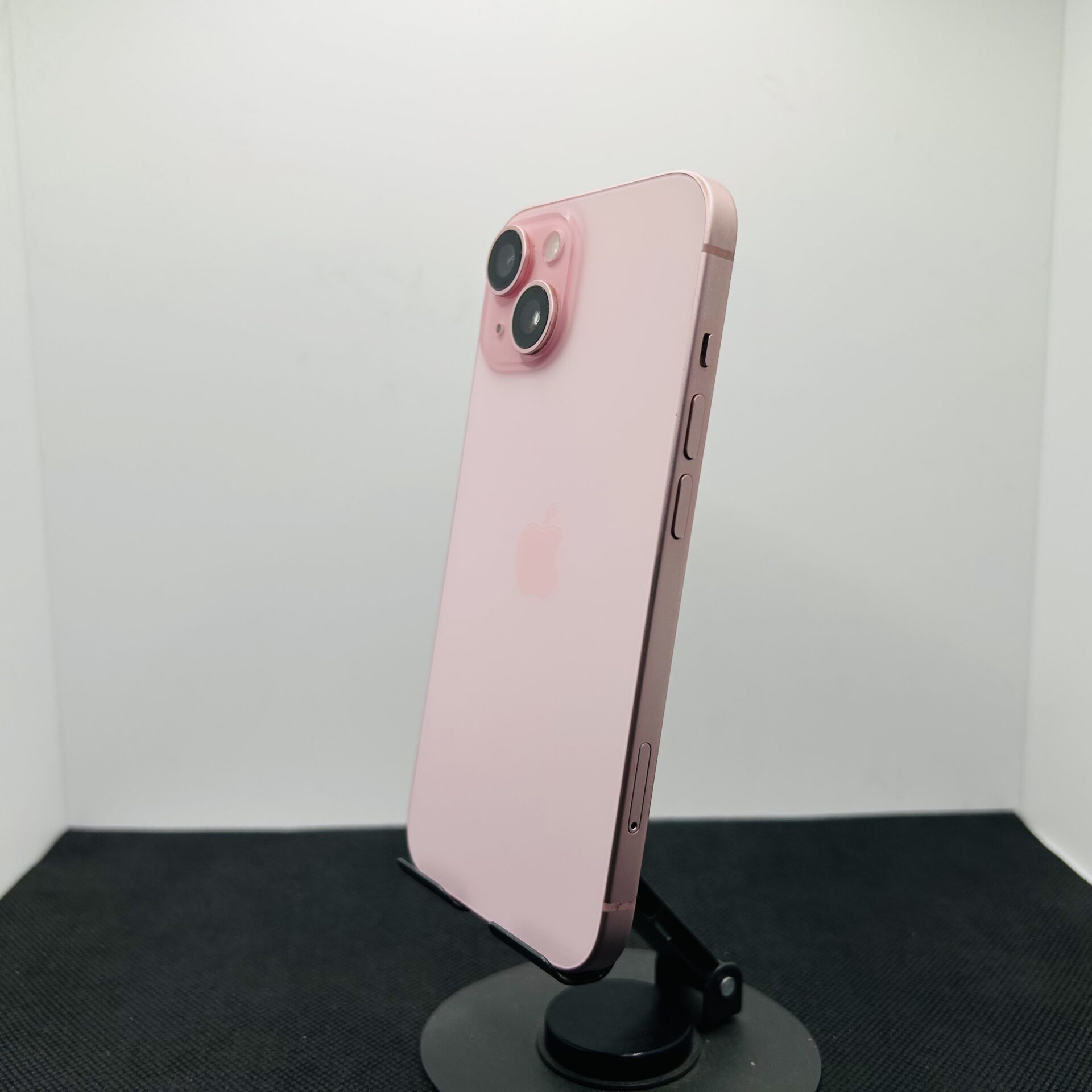 IPHONE 15 128GB PINK BT85% [美品] Apple iPhone 15 128GB Pink - (Grade B) | Epic Deals SA