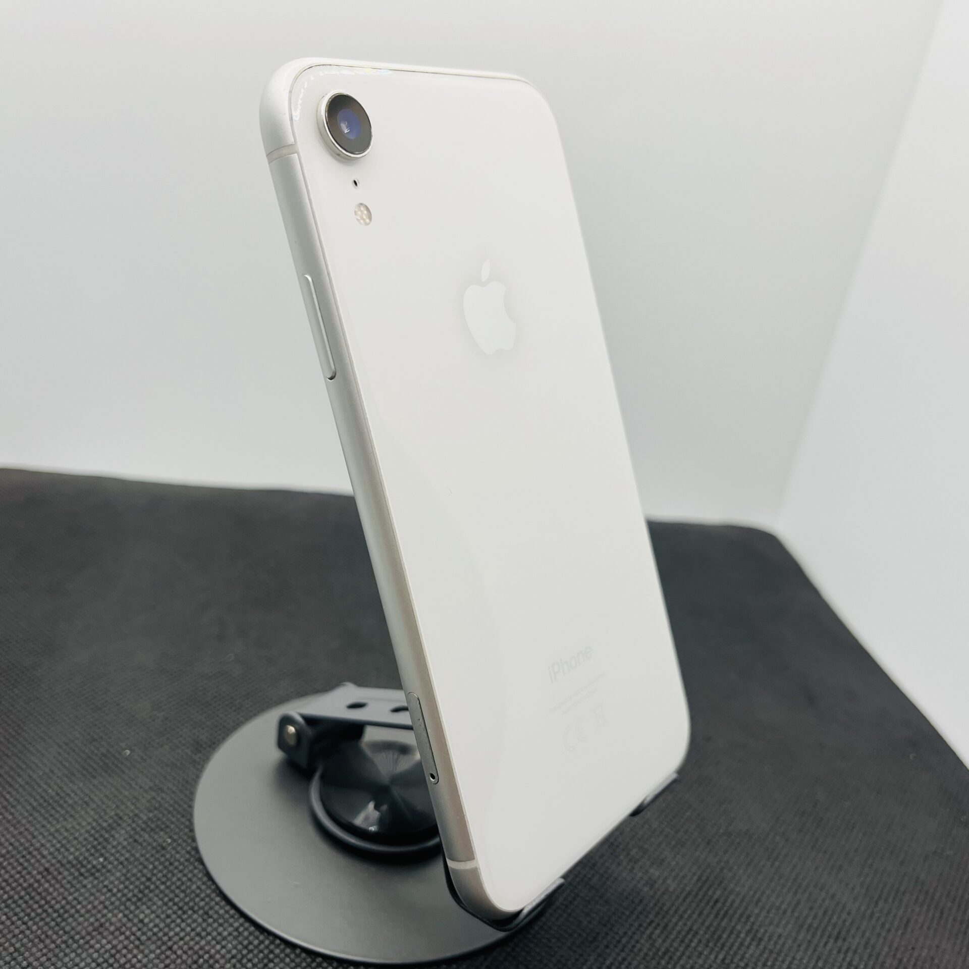 Apple iPhone XR 64GB White – (Grade B) | Epic Deals SA