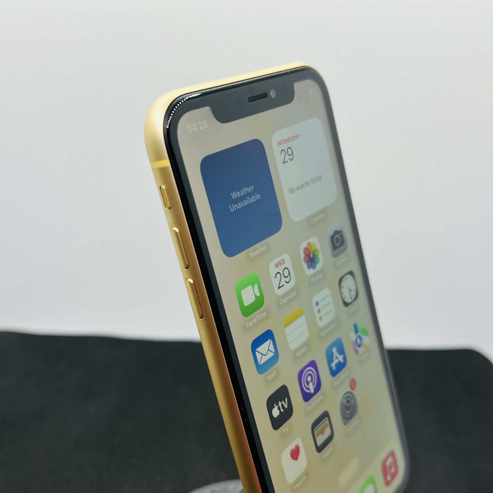 Apple iPhone XR 128GB Yellow – (Grade B) | Epic Deals SA