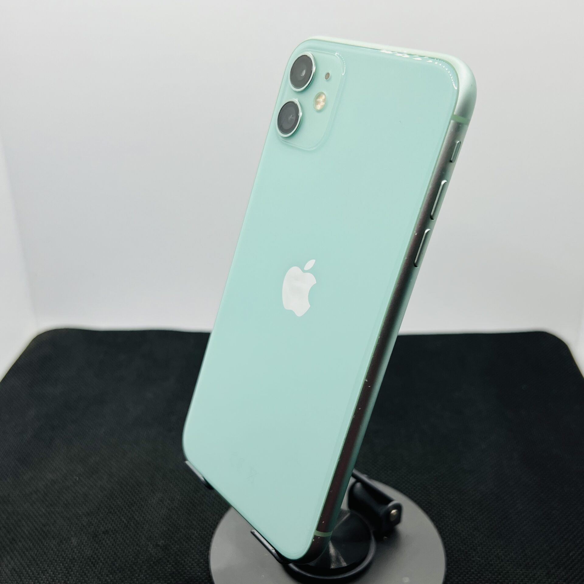Apple iPhone 11 64GB Green – (Grade B) | Epic Deals SA