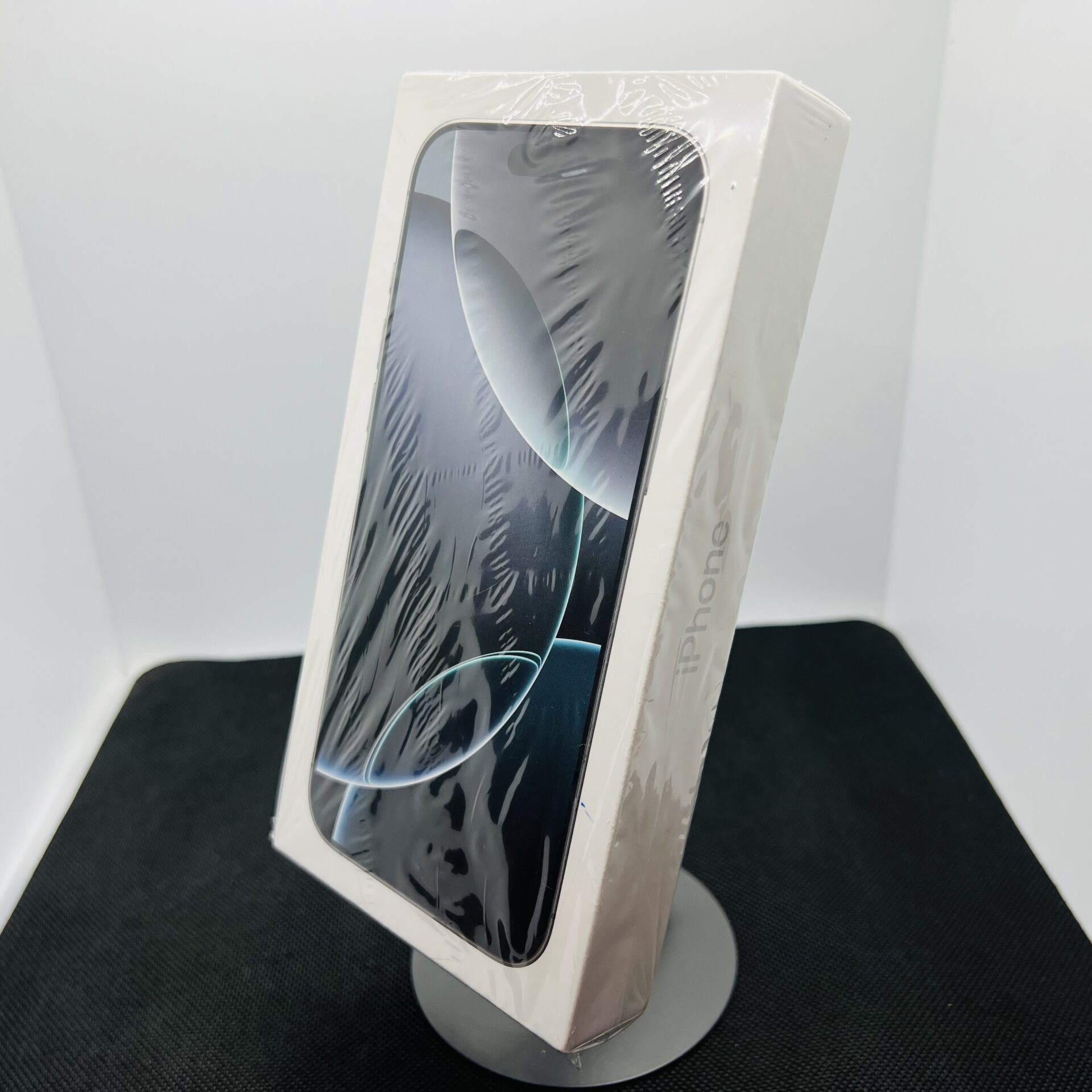 Apple iPhone 16 Pro Max 512GB White Titanium – Sealed (Original