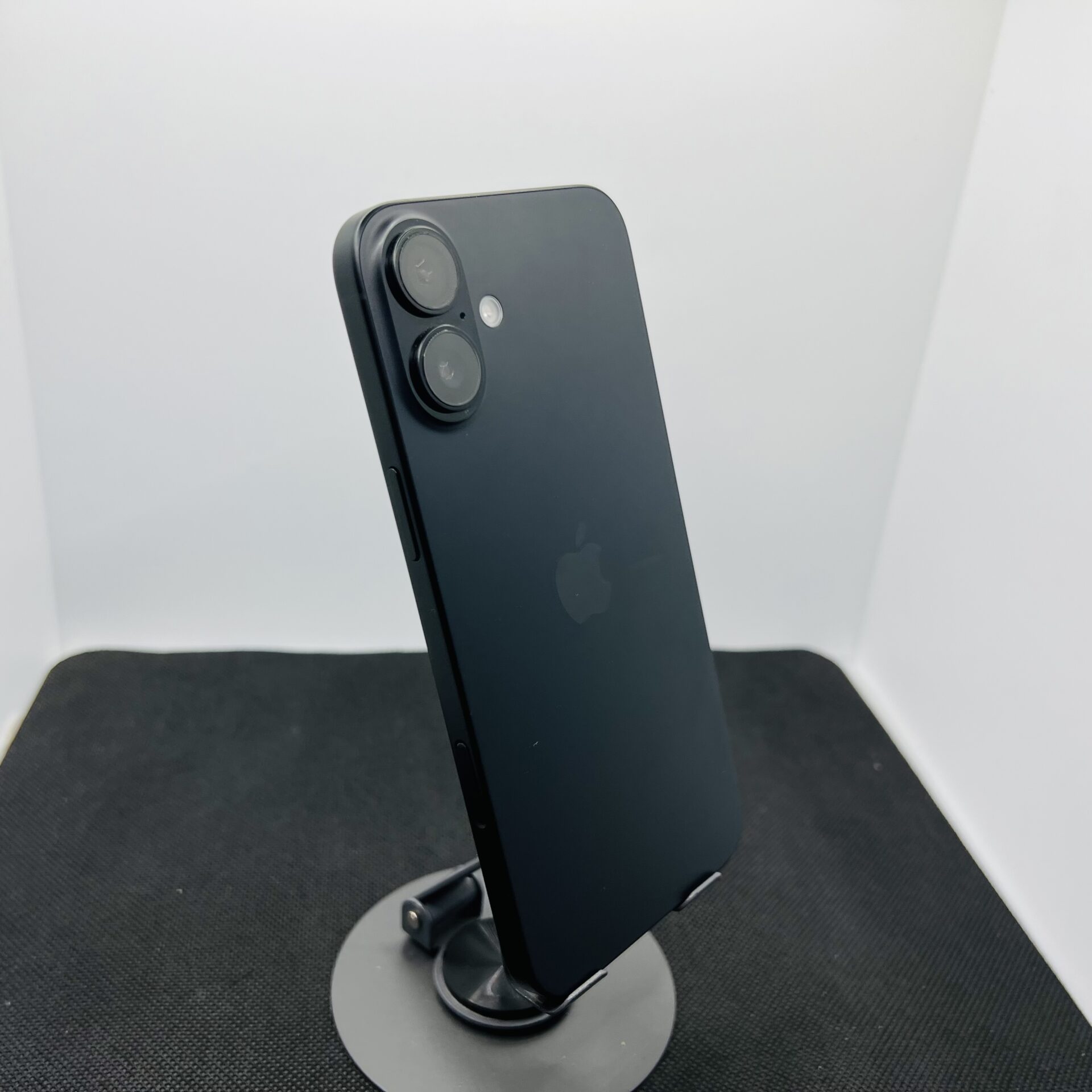 Apple iPhone 16 Plus 128GB Black – (Grade B) | Epic Deals SA