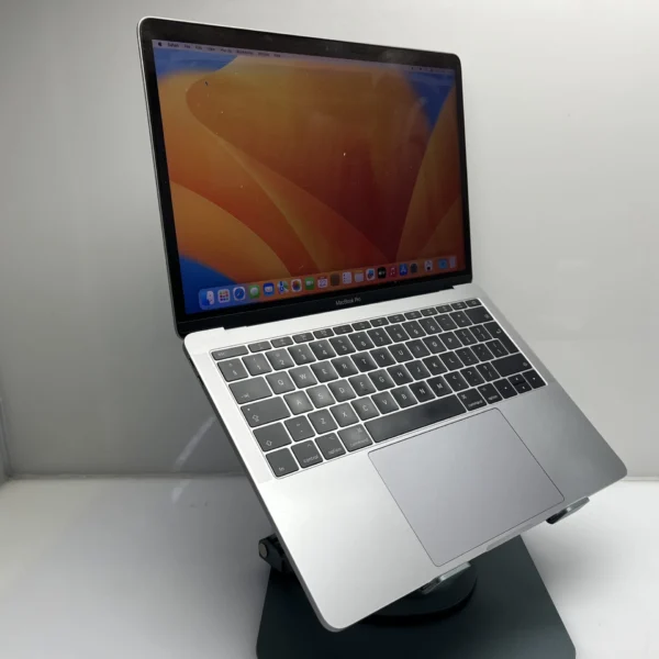 MacBook Pro 13-Inch “Core i5” 2.3GHz (Mid-2017) 8GB RAM 256GB SSD