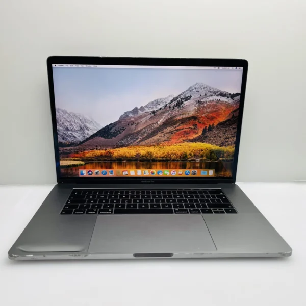 Apple MacBook Pro 15-Inch “Core i7” 2.2GHz (TouchBar/2018) 16GB