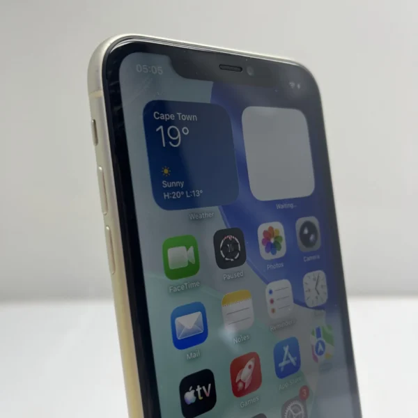 Apple iPhone 11 64GB White (Condition: Good) | Epic Deals SA