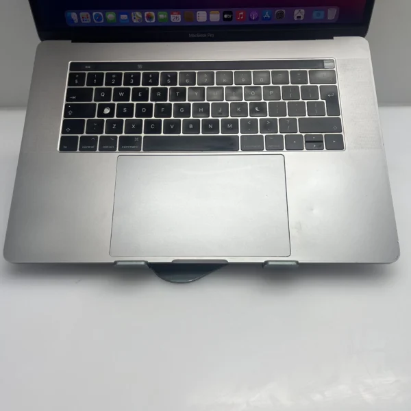 Apple MacBook Pro 15-Inch 