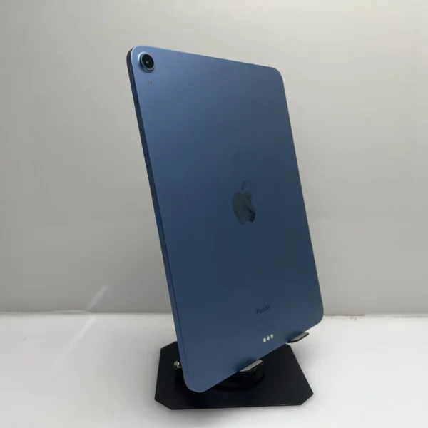 Apple iPad Air 5th Gen 64GB (Wifi Only) Blue (Condition: Good) No
