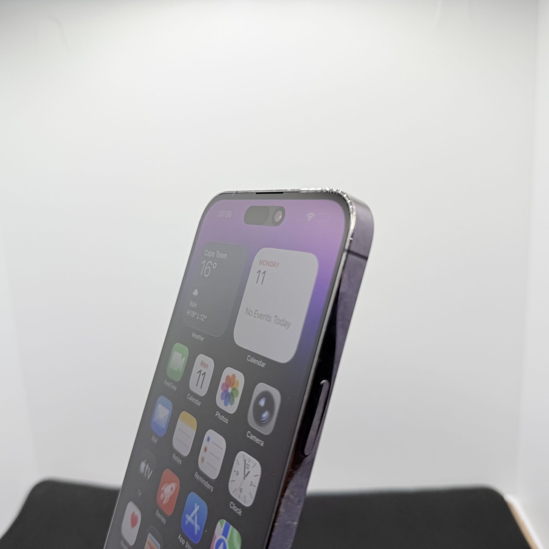 Apple iPhone 14 Pro Max 256GB Deep Purple (Condition: Good) - Image 4