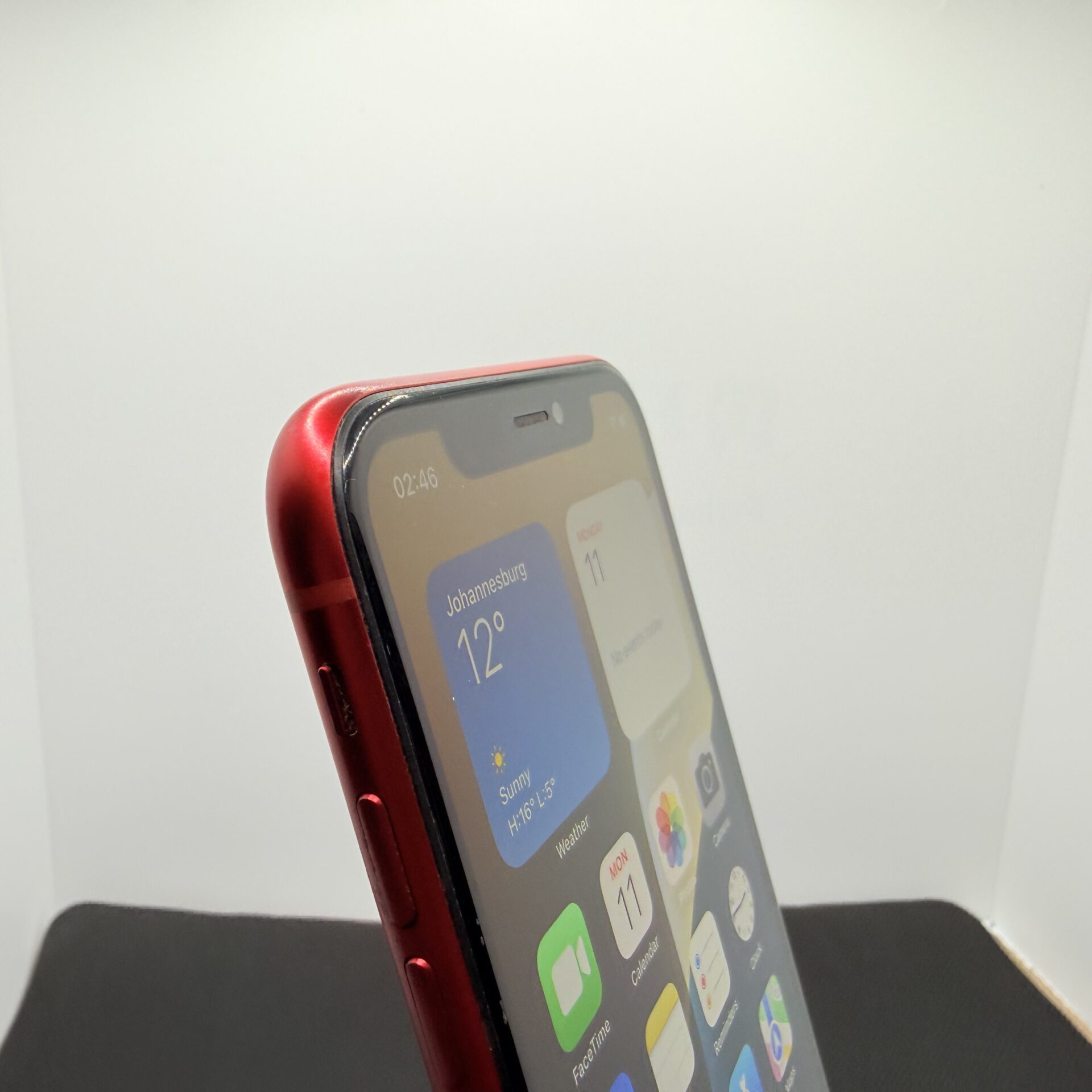 Apple iPhone XR 64GB Product Red (Condition: Excellent) | Epic