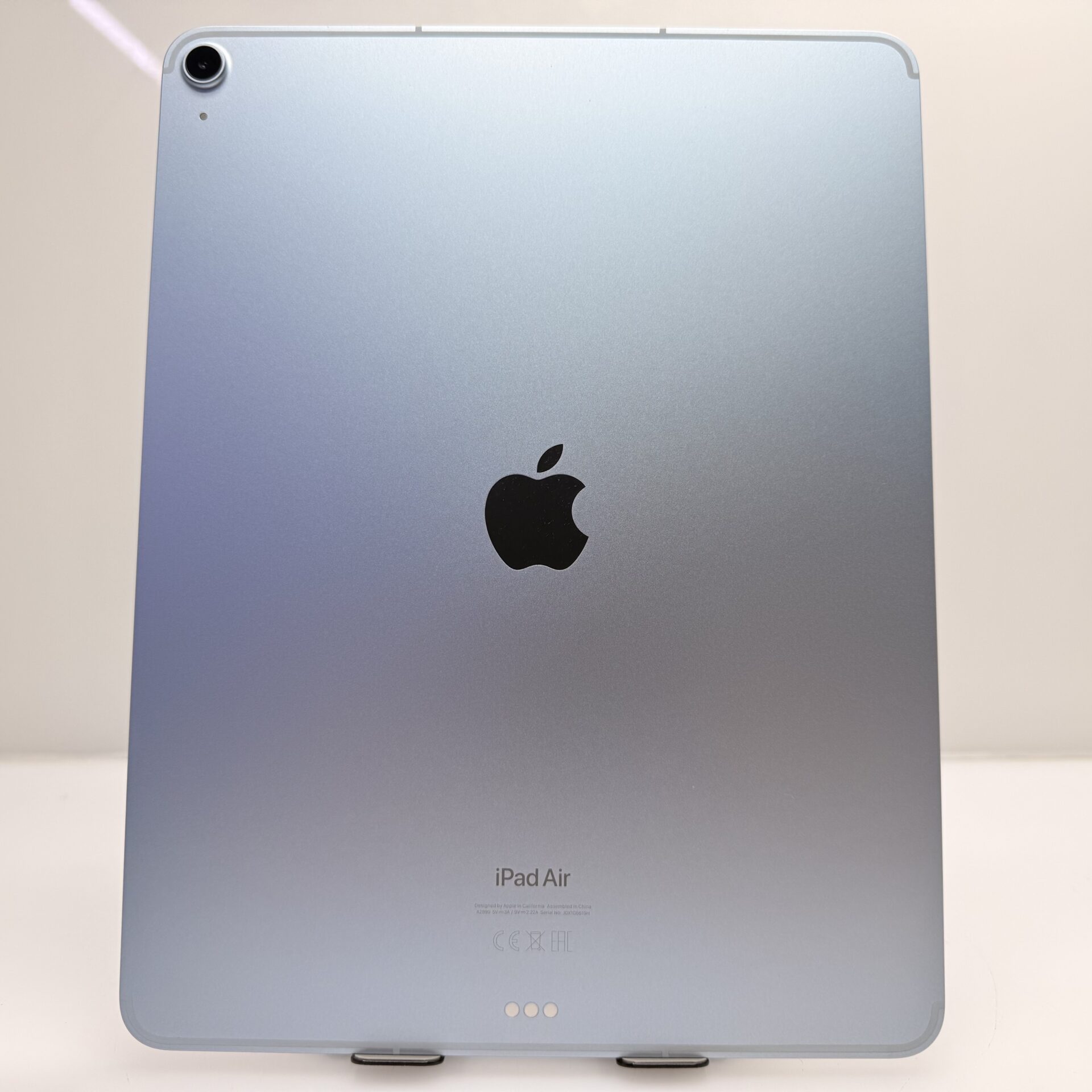 Apple iPad Air 13″ M2 (Wifi Only) 128GB Blue - (Grade B) | Epic