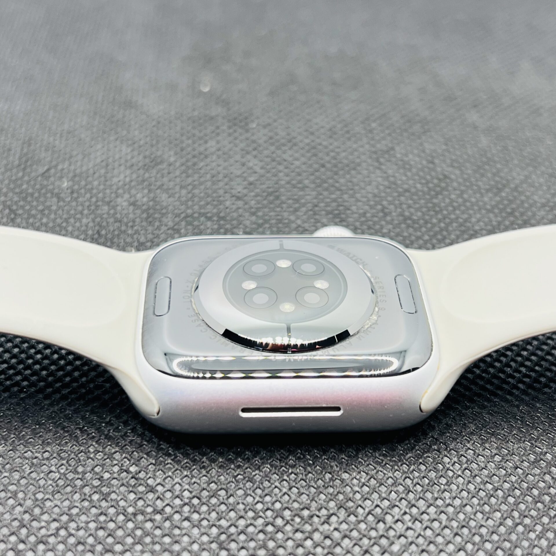 Apple Watch Series 9 41mm GPS Only Silver (Condition: Good) - With Starlight Straps - Image 7