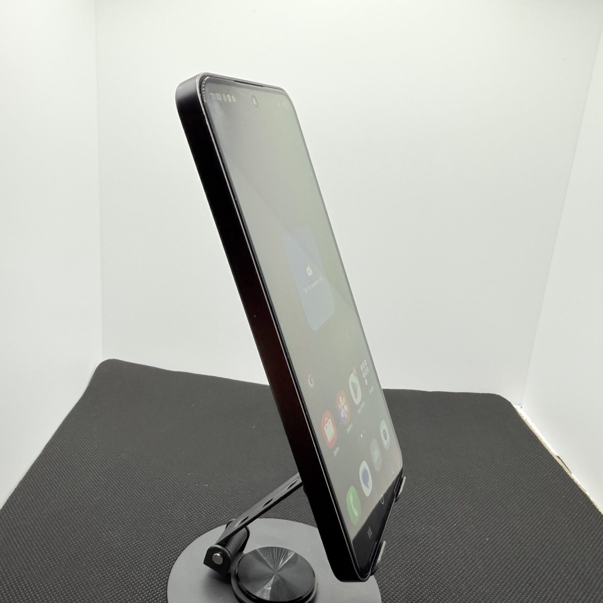 Samsung Galaxy S24 FE 256GB Graphite (Condition: Excellent) - Image 2