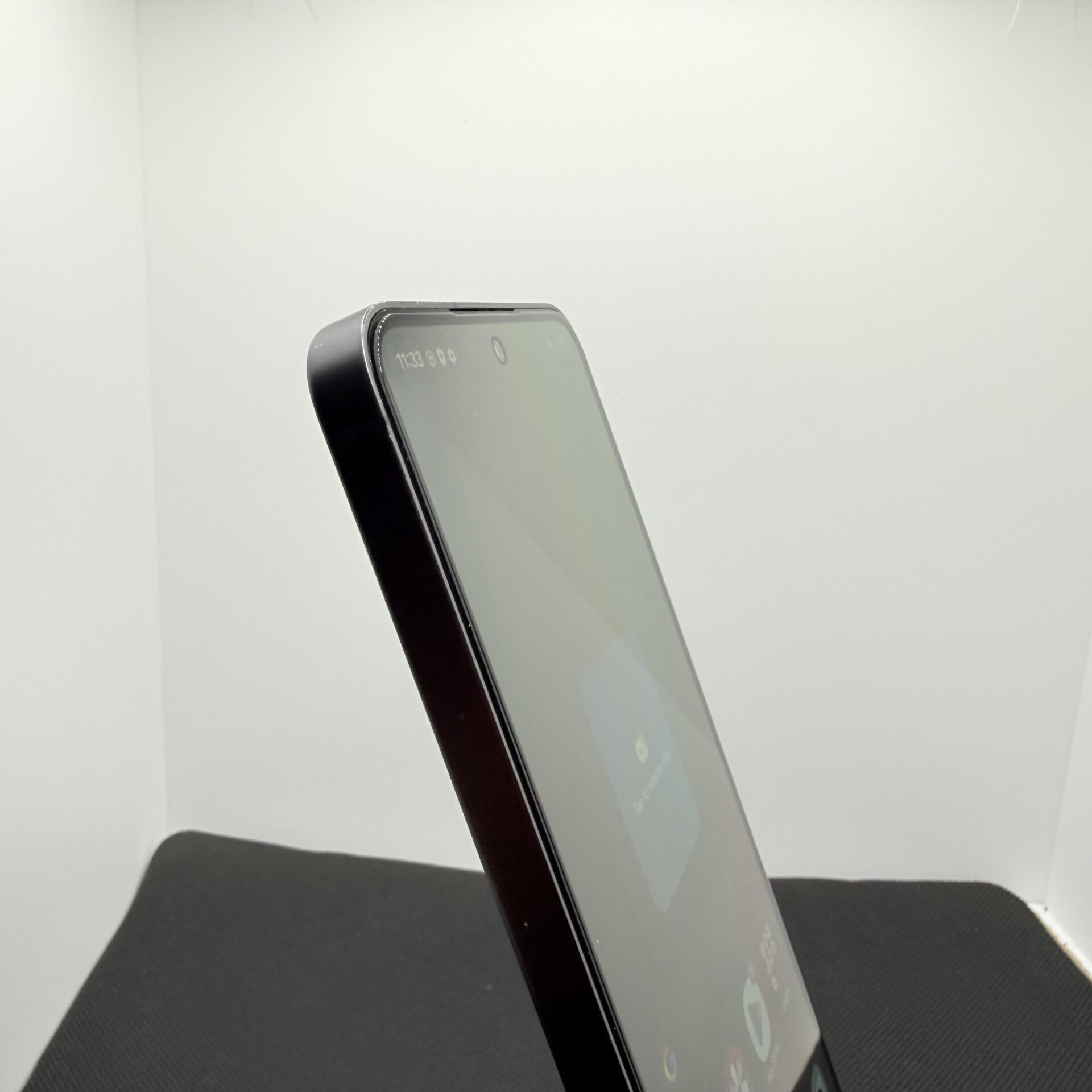 Samsung Galaxy S24 FE 256GB Graphite (Condition: Excellent) - Image 3