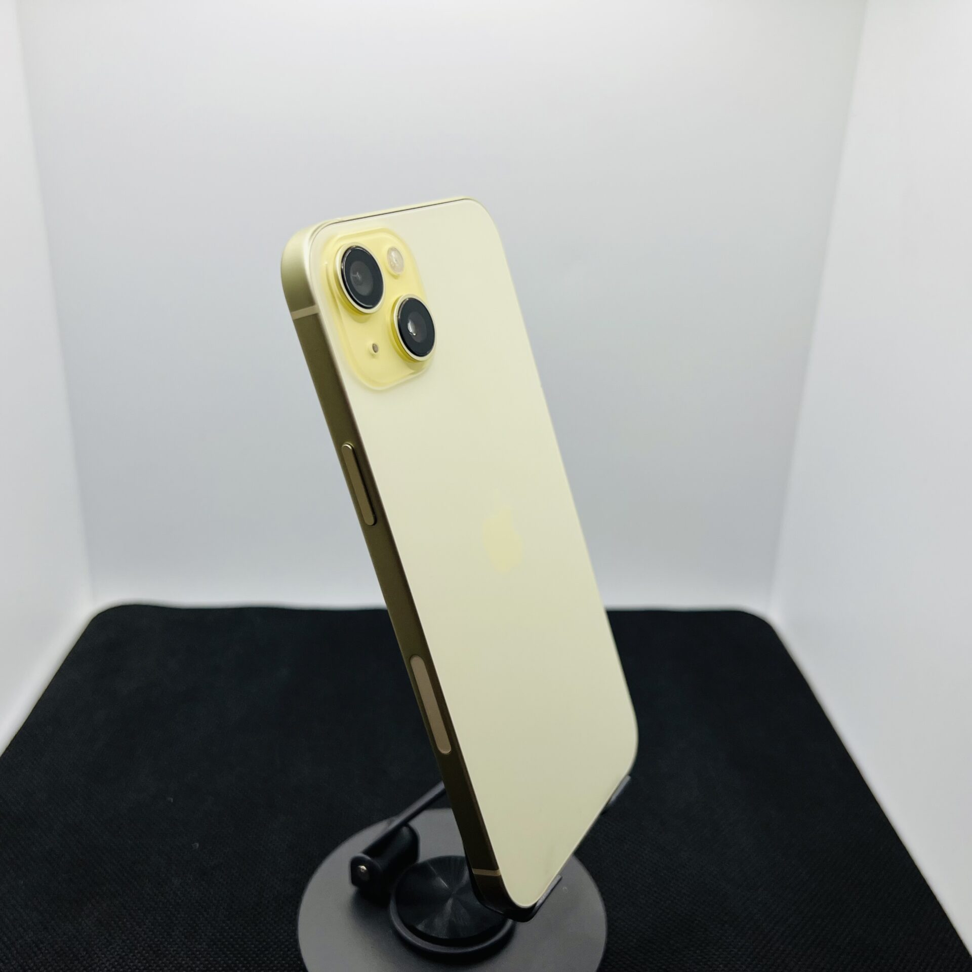 Apple iPhone 15 256GB Yellow – (Condition: Good) | Epic Deals SA