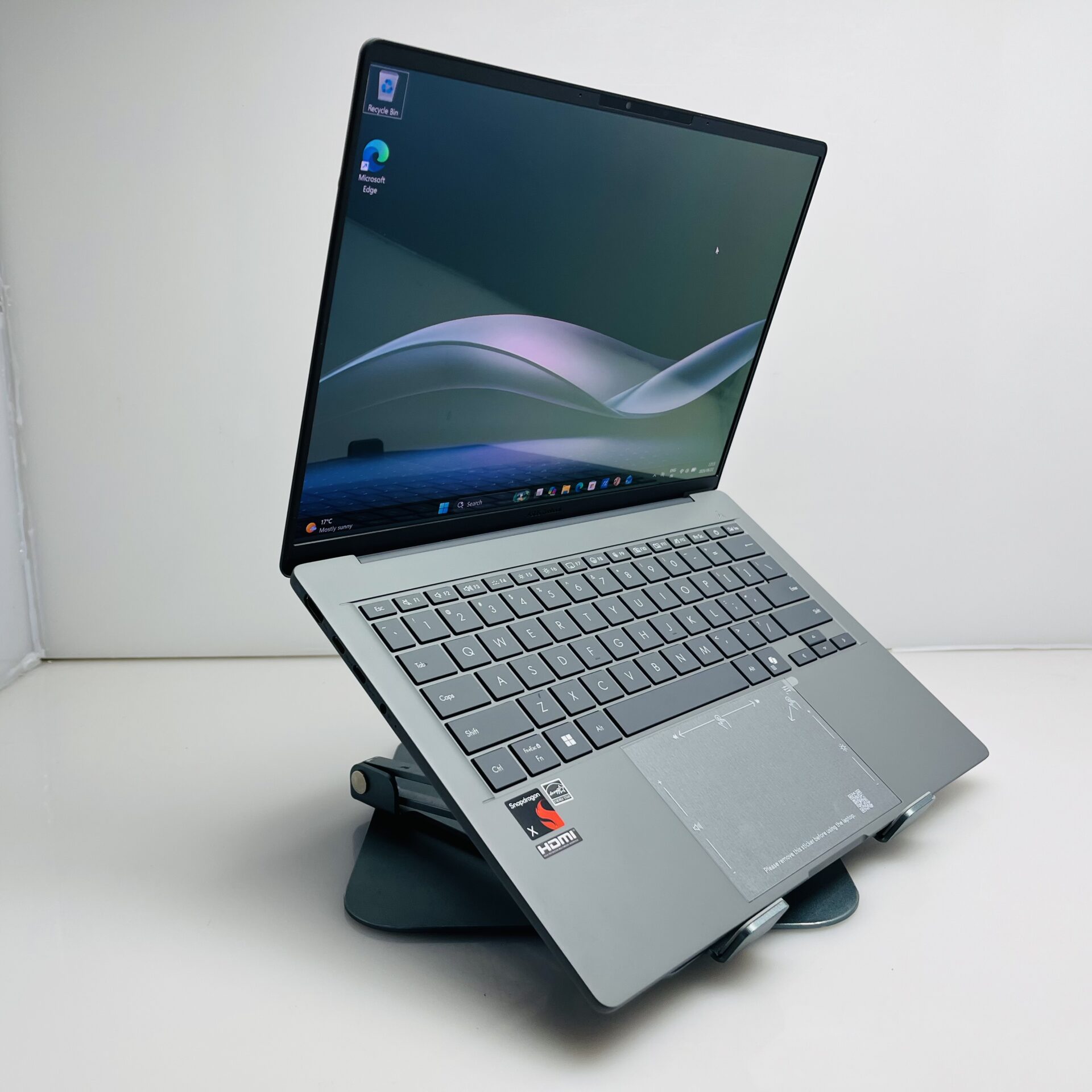 Asus Zenbook A14 UX3407Q "Snapdragon X - X126100" 2,96GHz 16GB DDR5 RAM 1TB SSD Iceland Gray (Condition: Pristine) - Image 4