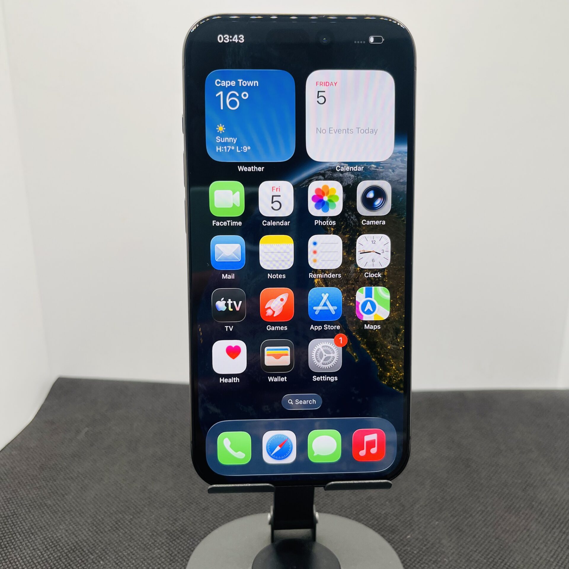 Apple iPhone 15 Pro 256GB Black Titanium (Condition: Excellent) - Image 2