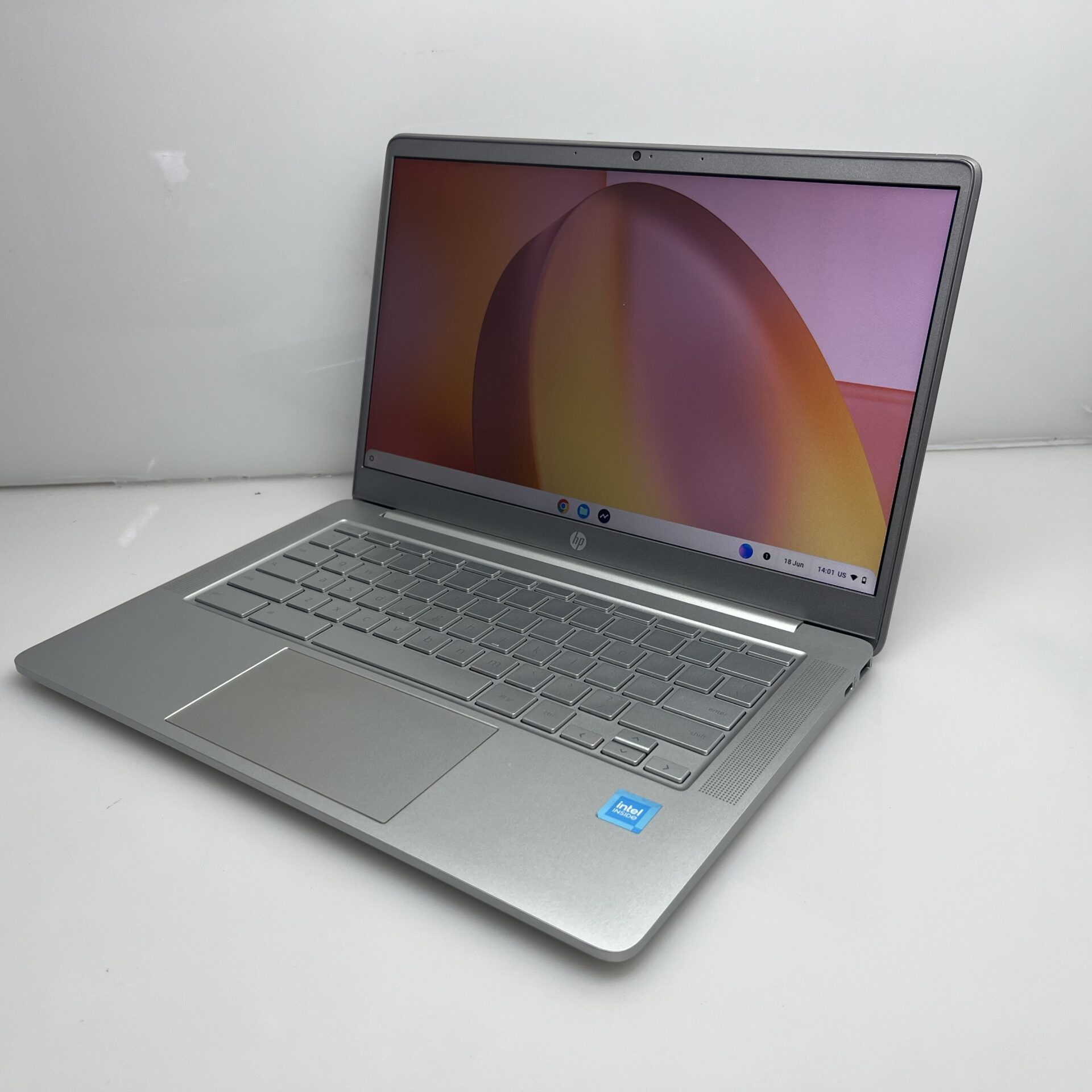 HP Chromebook 14a-na1000ni "Celeron N4500" 1.10GHz 4GB RAM 256GB Silver (Condition: Excellent) - Image 4