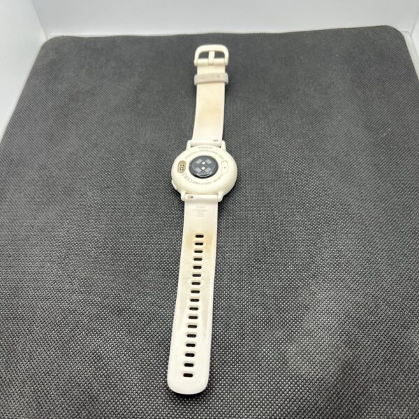 Garmin Vivoactive 5 Ivory Cream Gold Aluminum Bezel (Condition: Good) - Image 5