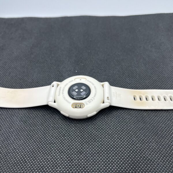 Garmin Vivoactive 5 Ivory Cream Gold Aluminum Bezel (Condition: Good) - Image 8