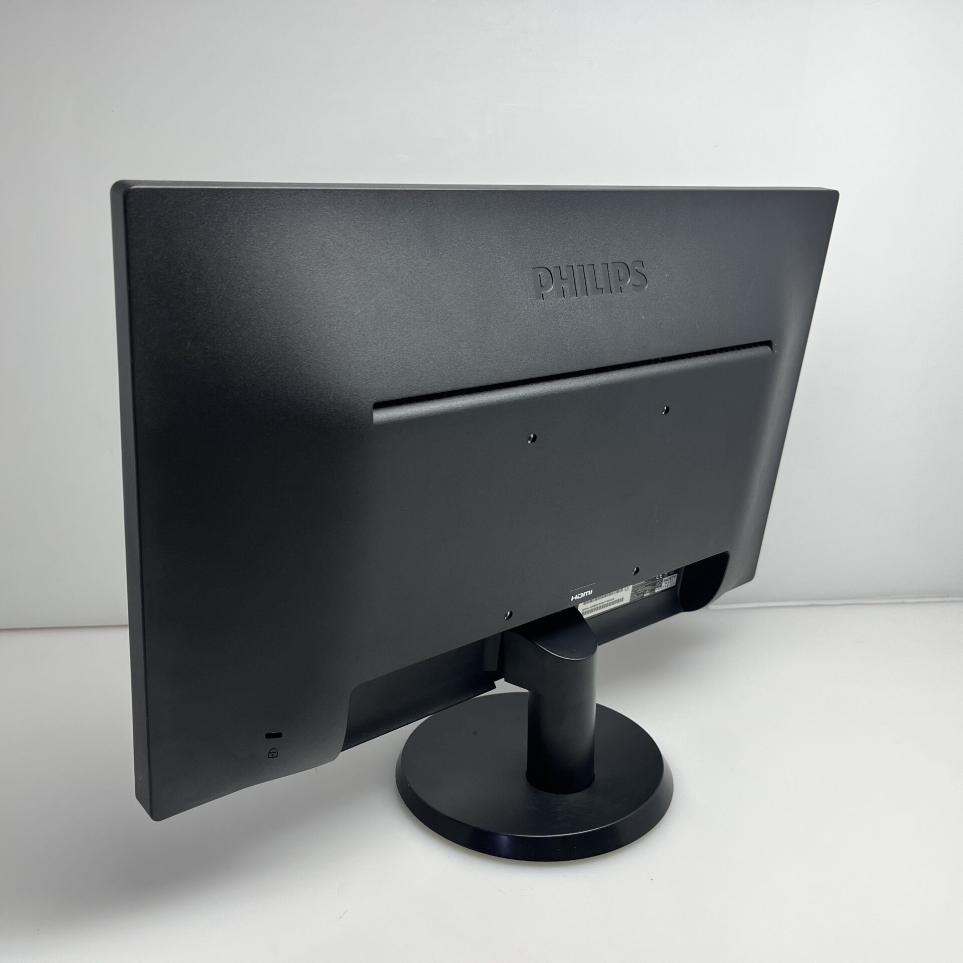 Phillips 20-inch V-Line LED-backlit LCD desktop computer monitor-Black (Condition Good) - Image 5
