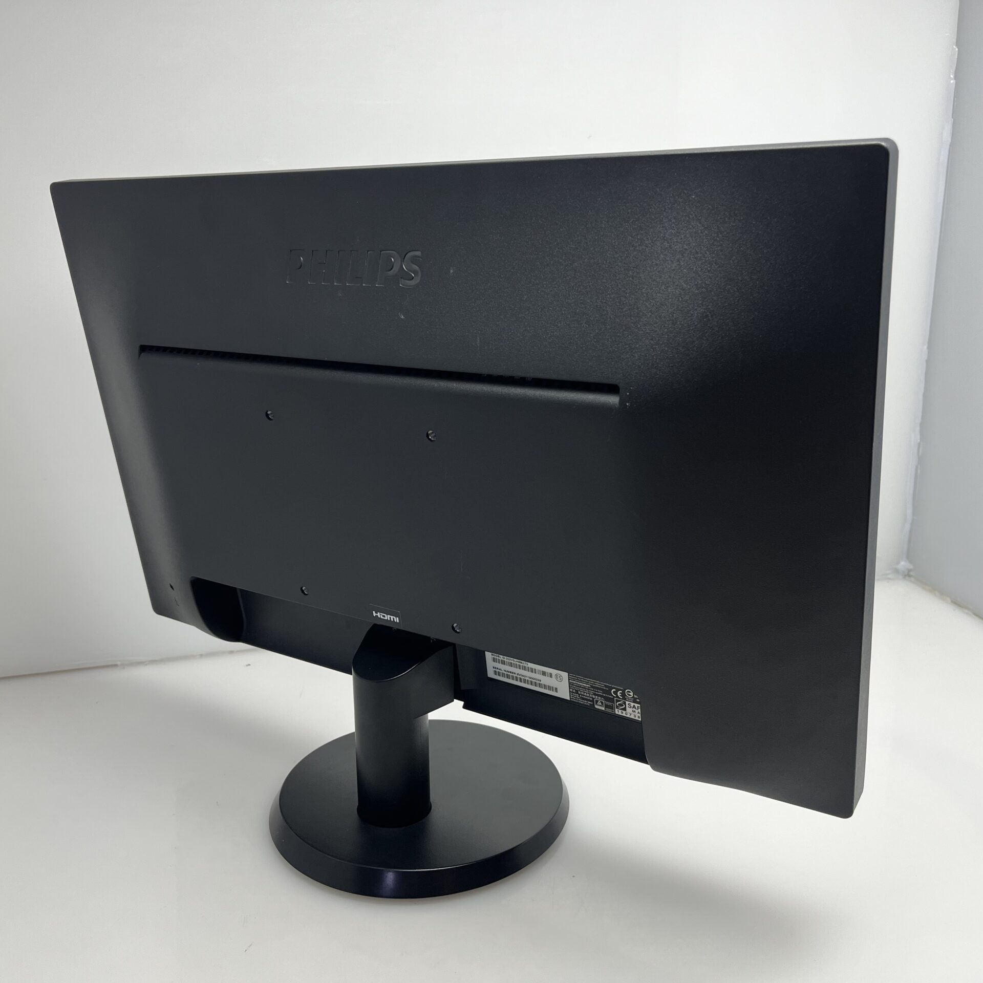 Phillips 20-inch V-Line LED-backlit LCD desktop computer monitor-Black (Condition Good) - Image 7