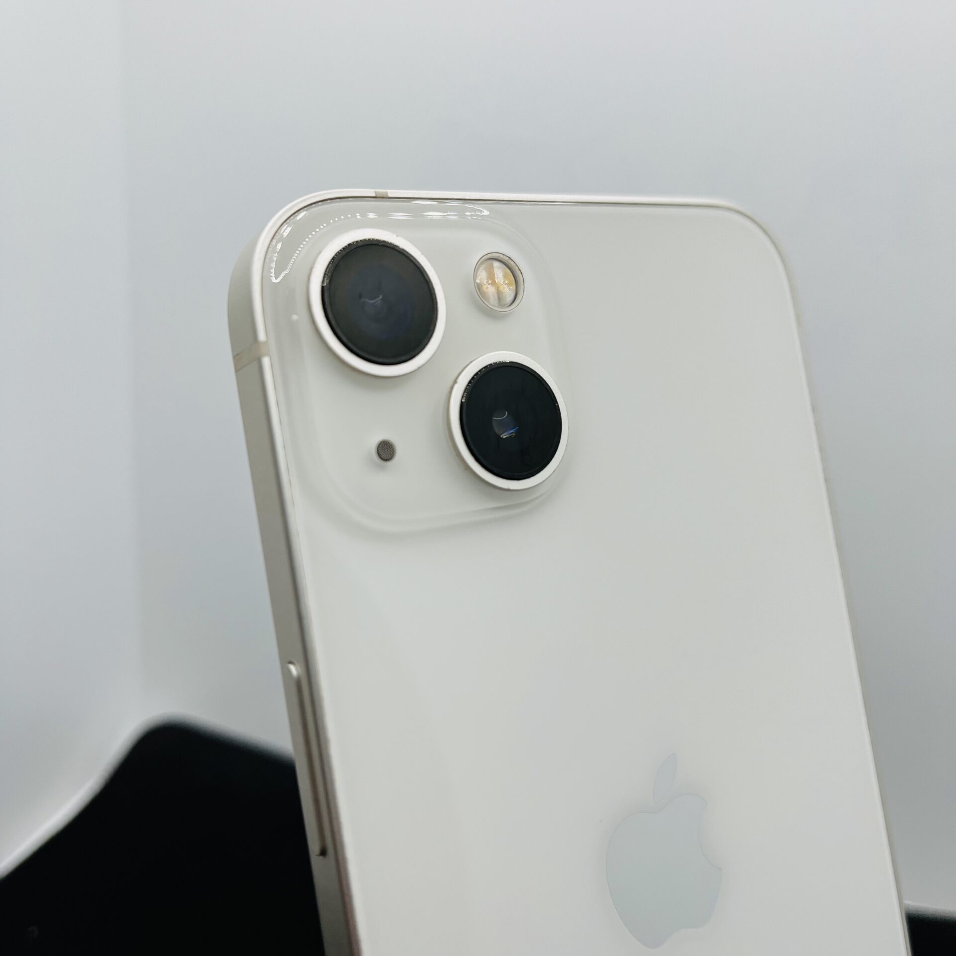 Apple iPhone 13 128GB Starlight (Condition: Good) - Image 9