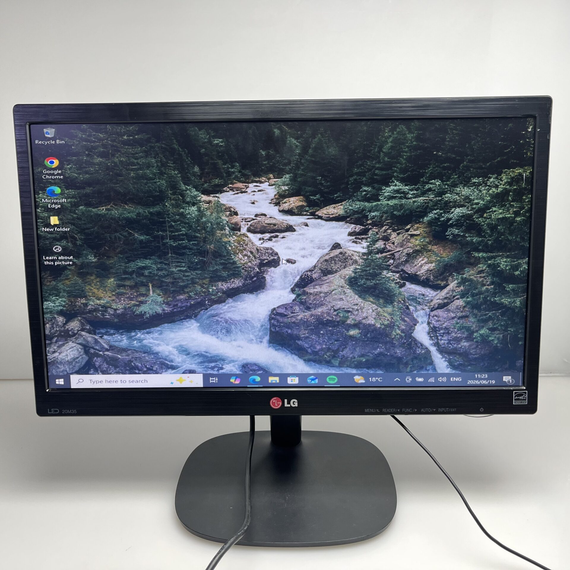 LG LED 20M35A Monitor Black (Condition Good) - Image 3