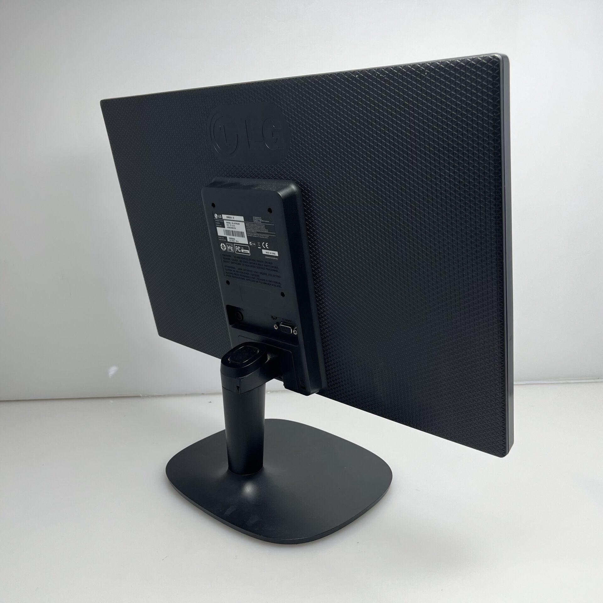 LG LED 20M35A Monitor Black (Condition Good) - Image 5