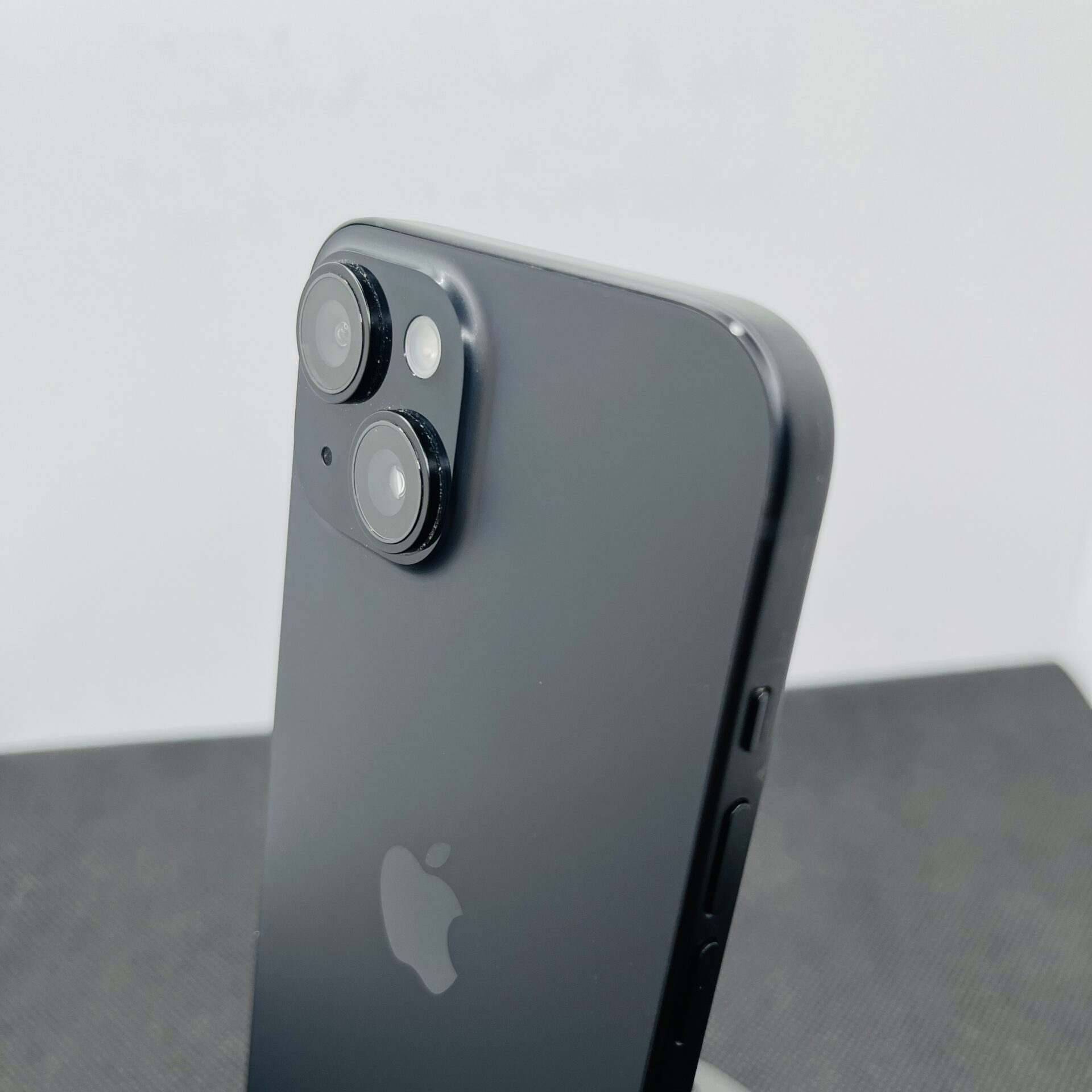 Apple iPhone 15 128GB Black (Condition: Good) - Image 7
