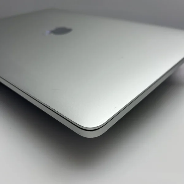 MacBookPro シルバー 2017 13インチ　corei5 MPXR2J Apple MacBook Pro 13-Inch 