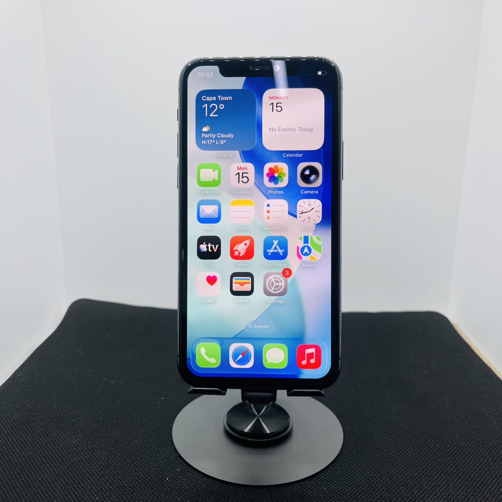 Apple iPhone 11 Pro 256GB Space Gray (Condition: Good) - Image 2