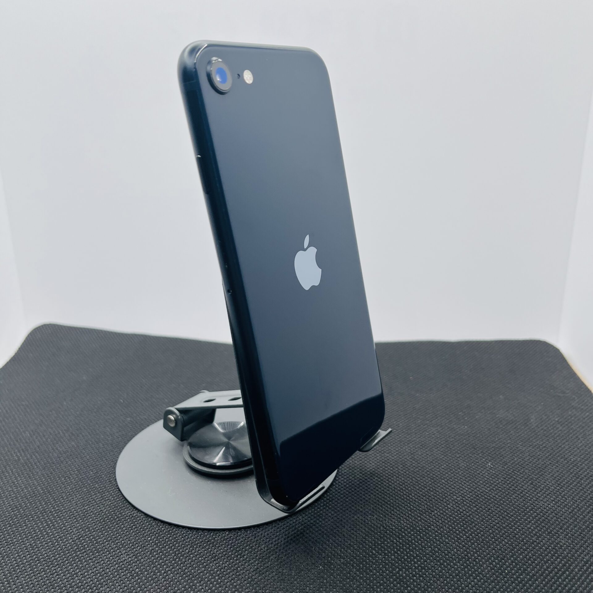 Apple iPhone SE (2022) 64GB Midnight (Condition:Good) - No Face ID - Image 6