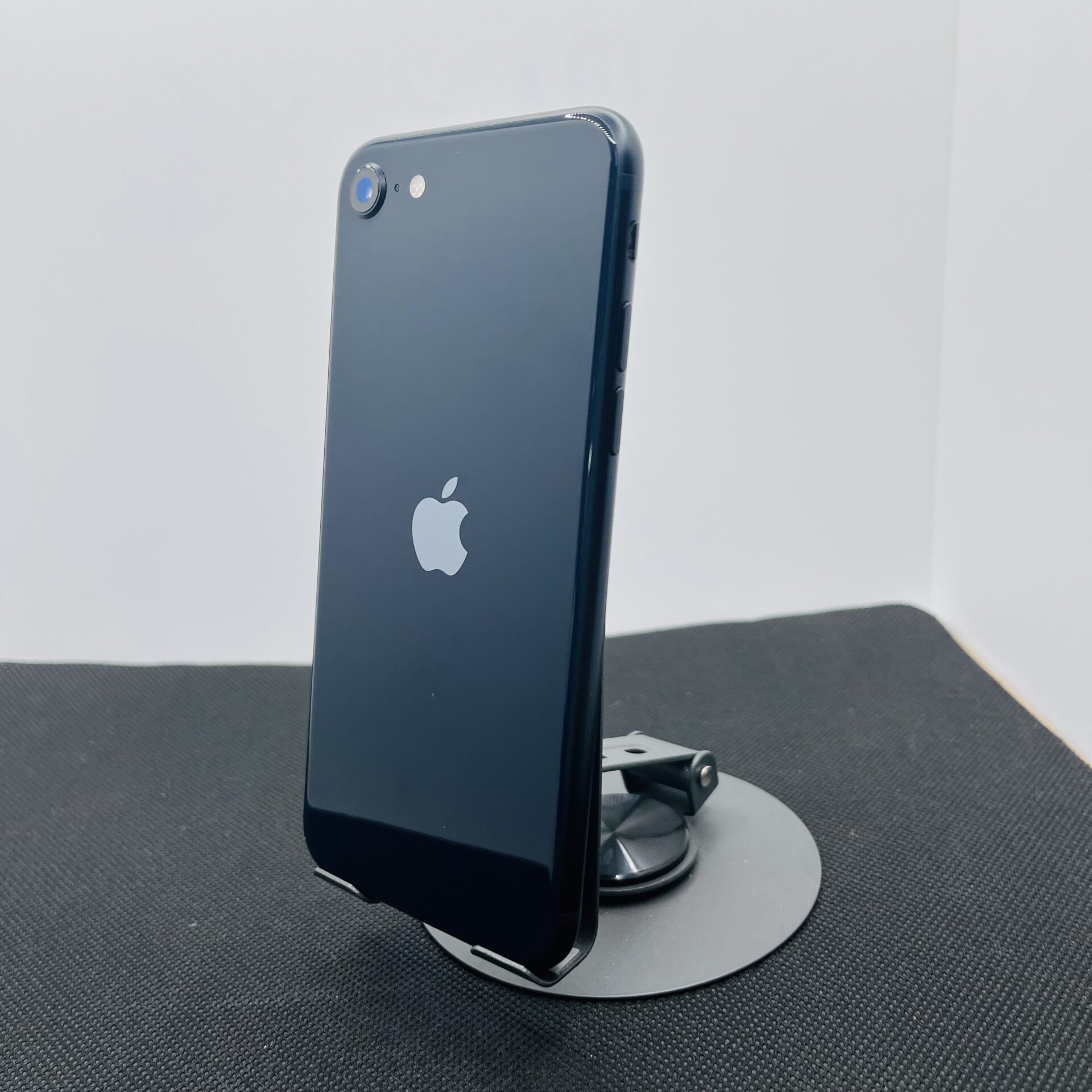 Apple iPhone SE (2022) 64GB Midnight (Condition:Good) - No Face ID - Image 8