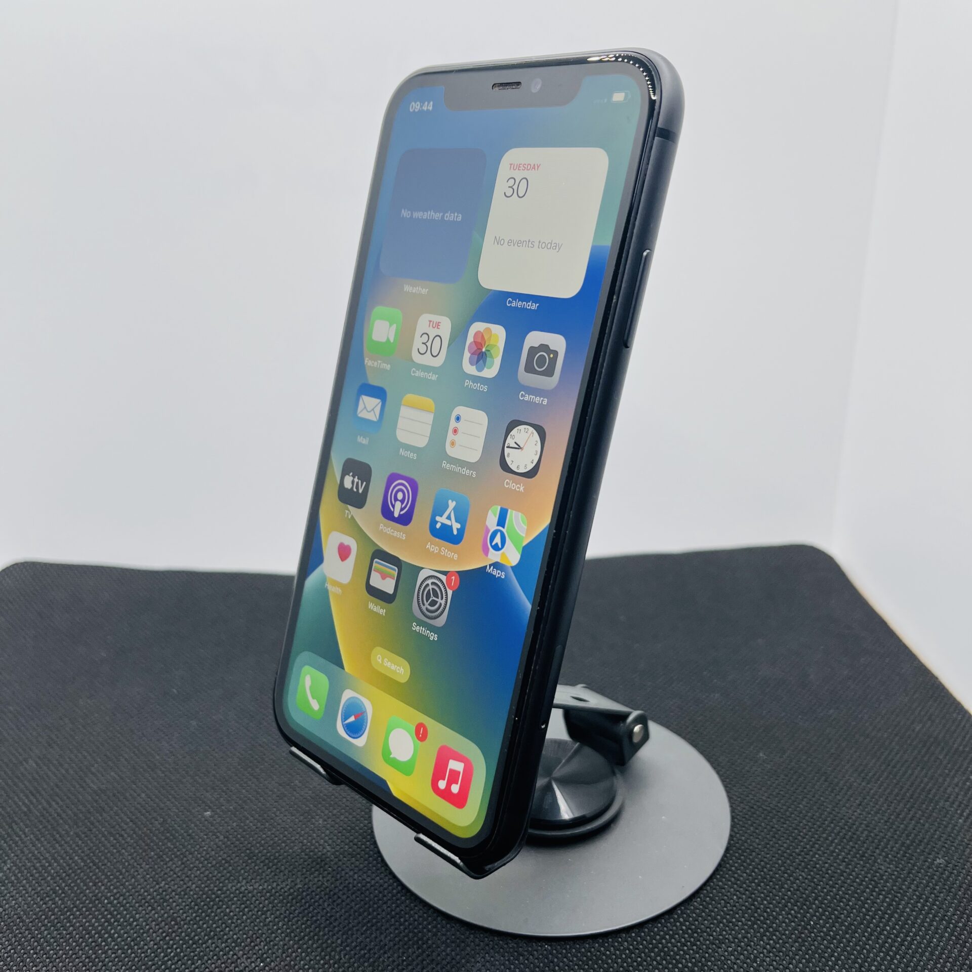 Apple iPhone 11 64GB Black (Condition: Good) - Image 3